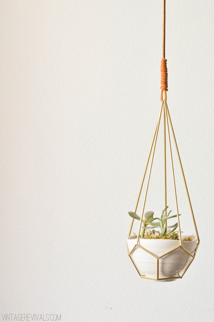 DIY Geometric Brass and Leather Hanging Planter vintagerevivals.com