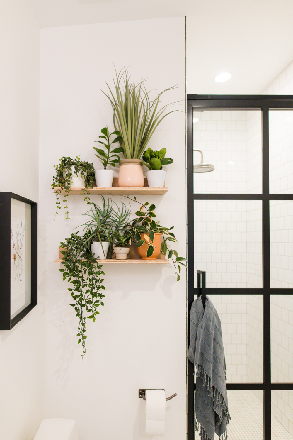 Reversible DIY Wall Shelf--From SCRAP WOOD!